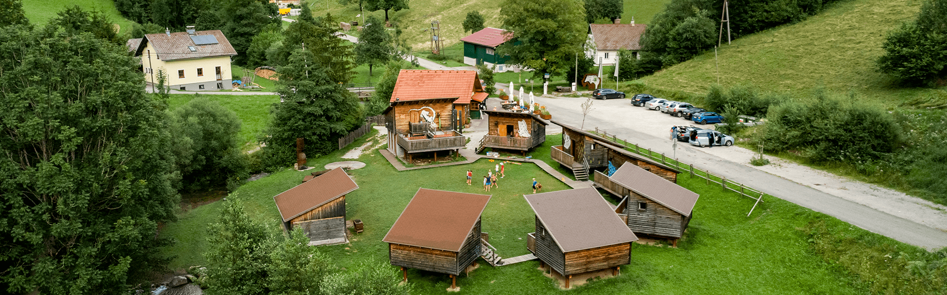 Stelzenhäuser im Erlebnisdorf Sulzbichl